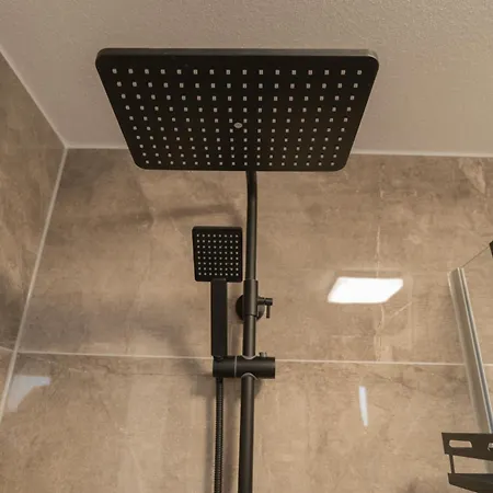 Feel Good Homes Ruhig-klimaanlage-wlan-regendusche * بلاوبويرن